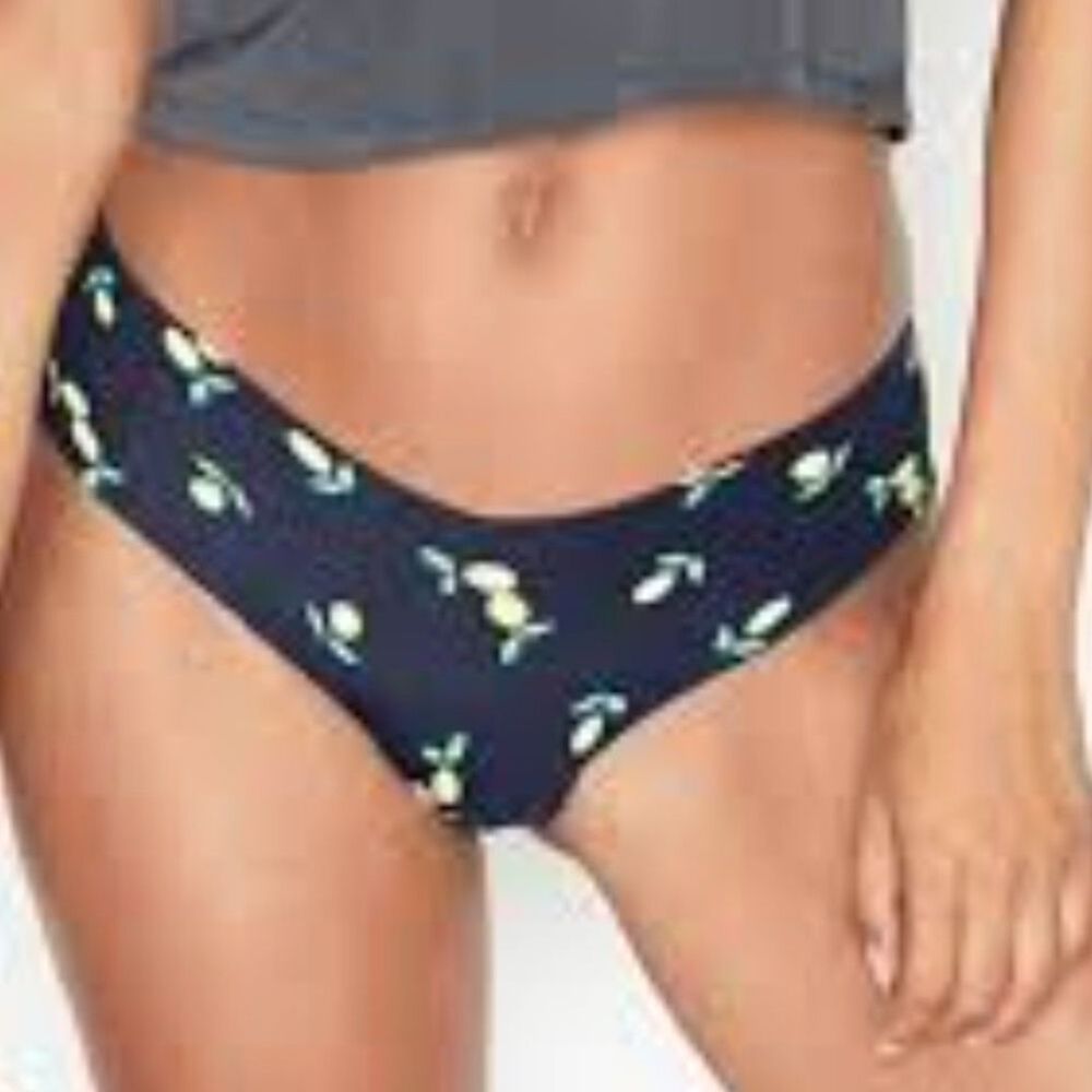 Victoria’s Secret Seamless Thong • Size XL NWT